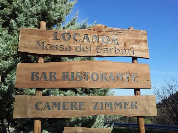 Locanda Mossa Dei Barbari Buriano  Luaran gambar