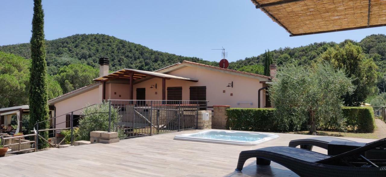 Locanda Mossa Dei Barbari Buriano  Luaran gambar