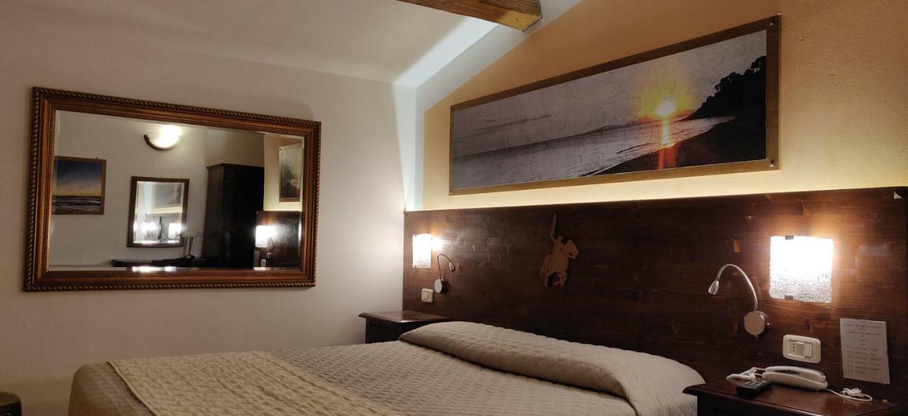 Locanda Mossa Dei Barbari Buriano  Luaran gambar
